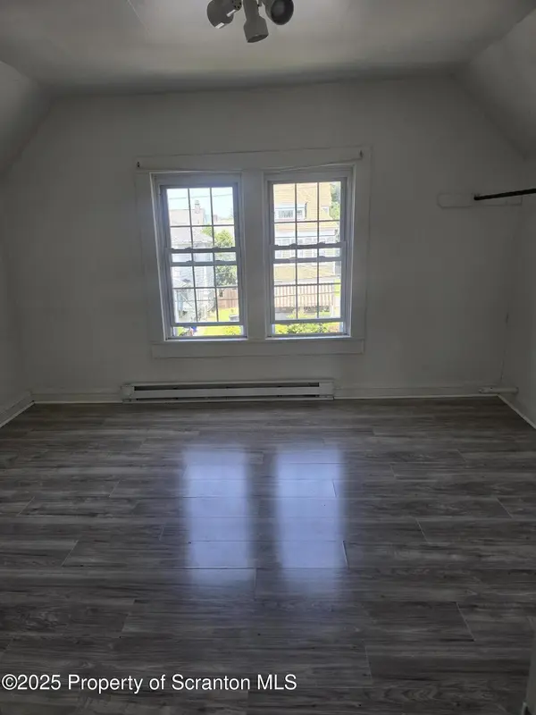 908 Richmont ST, Scranton, PA 18509