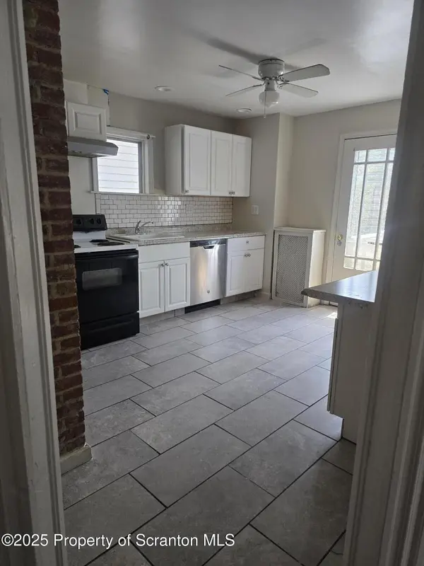 908 Richmont ST, Scranton, PA 18509