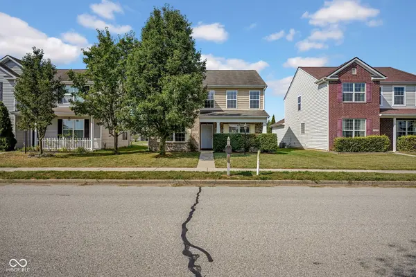 3370 Shadow Creek BLVD, Columbus, IN 47201