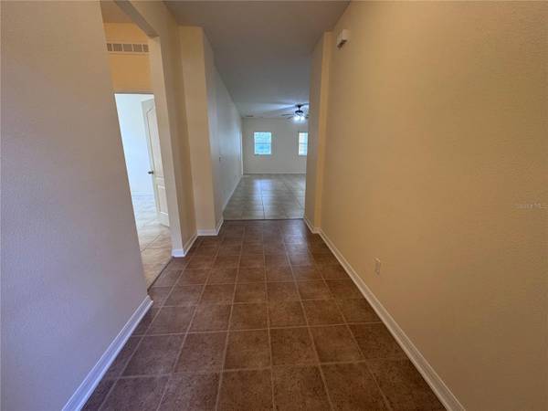 1013 EVANS LOOP, Lake Wales, FL 33853