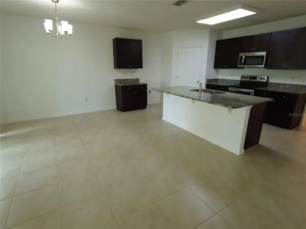 1864 GREEN DRAGON DR, St Cloud, FL 34771