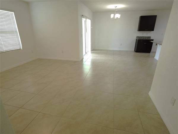1864 GREEN DRAGON DR, St Cloud, FL 34771