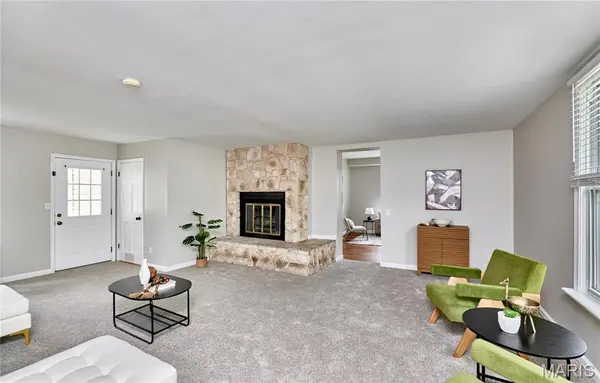 225 Houston ST, St Charles, MO 63301