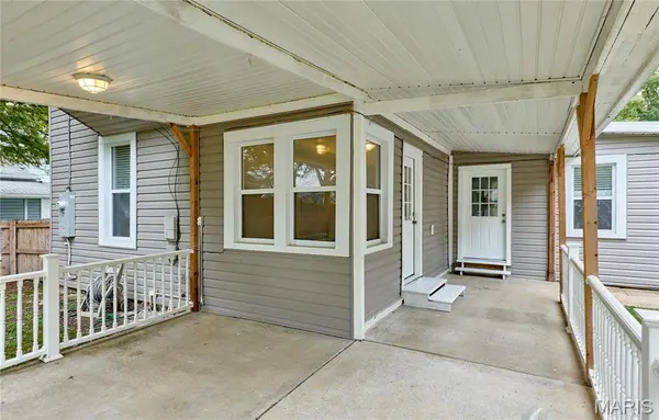 225 Houston ST, St Charles, MO 63301