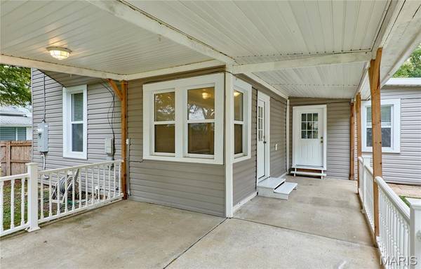 225 Houston ST, St Charles, MO 63301