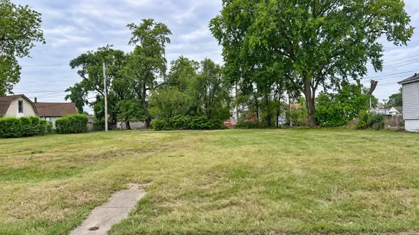 828 May ST, Hammond, IN 46320