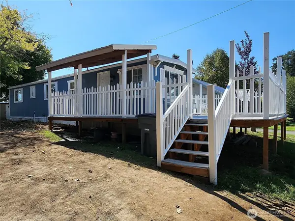 720 E Locust ST, Waterville, WA 98858