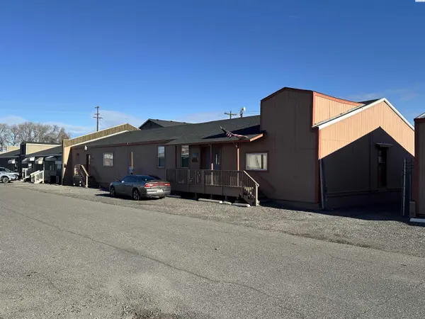 200 & 210 N Volland St., Kennewick, WA 99336