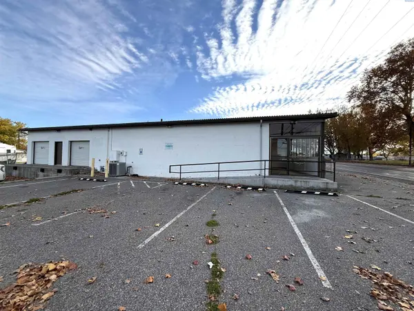 424 N Fruitland, Kennewick, WA 99336