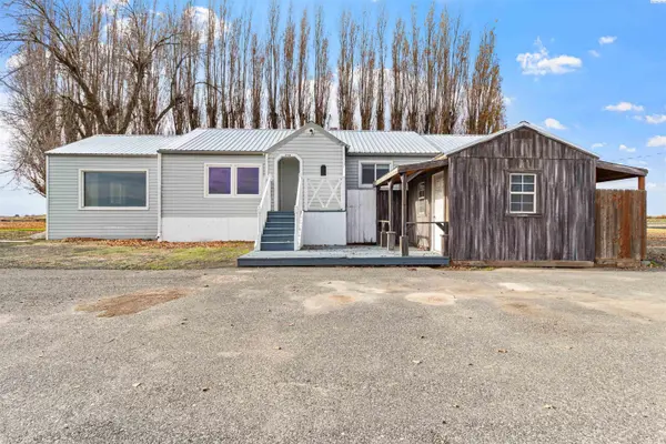 1510 Dilling Rd, Connell, WA 99932-6