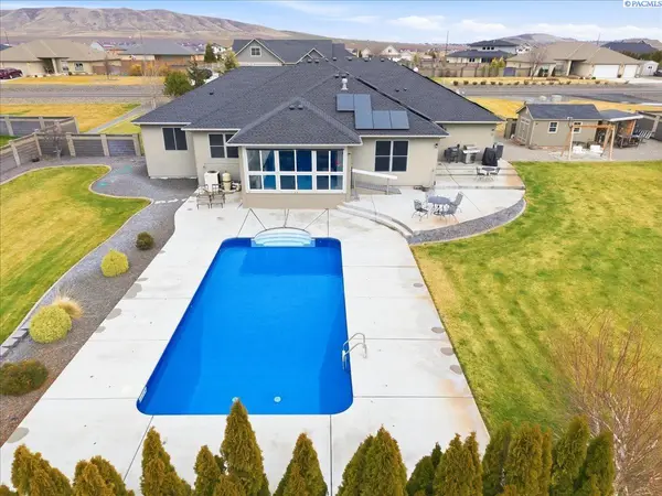 74203 E Reata Rd., Kennewick, WA 99338