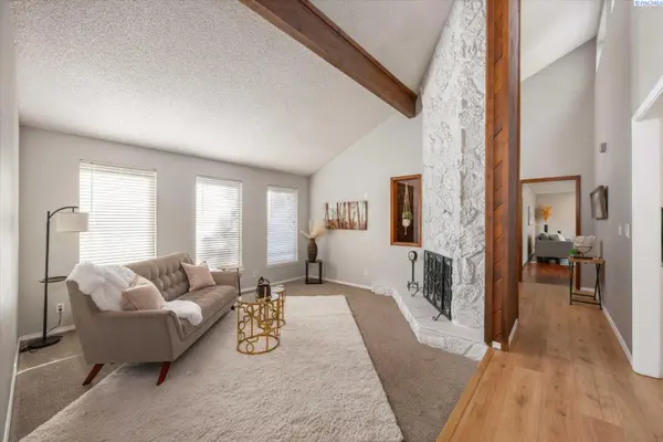2127 Sheridan Pl, Richland, WA 99352