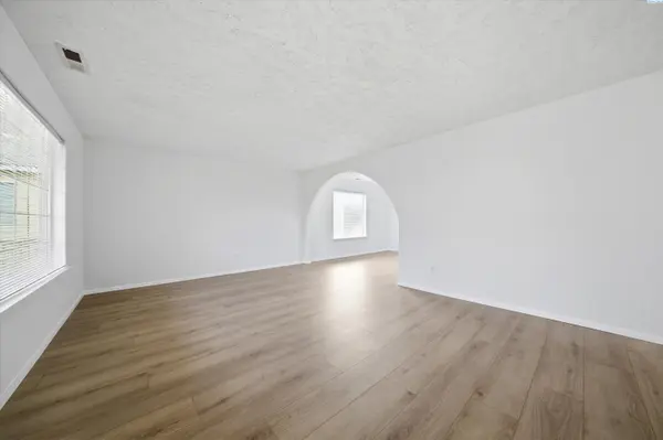 218 Sun Willows Blvd, Pasco, WA 99301