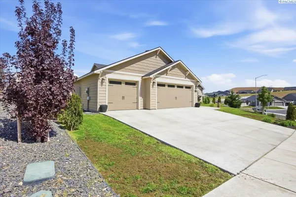 1571 SW Kelandren Drive, Prosser, WA 99350