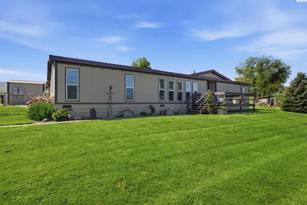38706 N 140 PR NW, Benton City, WA 99320
