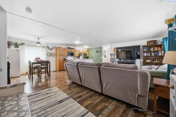 200802 E Game Farm Rd ##205, Kennewick, WA 99337