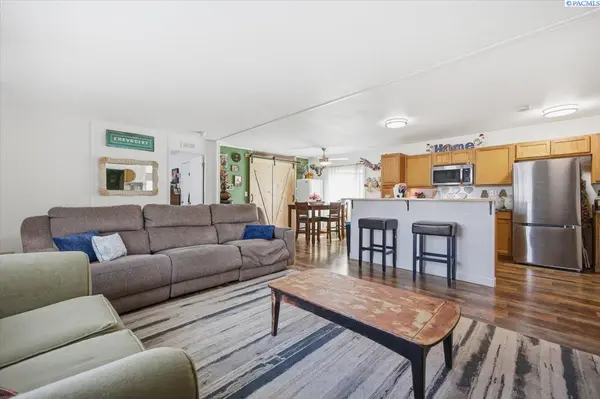 200802 E Game Farm Rd ##205, Kennewick, WA 99337