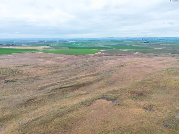 NKA E Elm Road, Eltopia, WA 99330