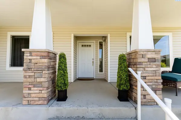 1085 SW Latour Peak St, Pullman, WA 99163