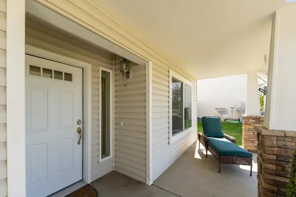 1085 SW Latour Peak St, Pullman, WA 99163