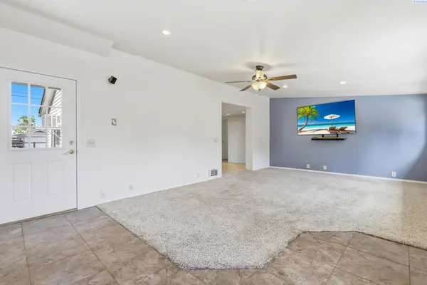 201005 E Bowles, Kennewick, WA 99337