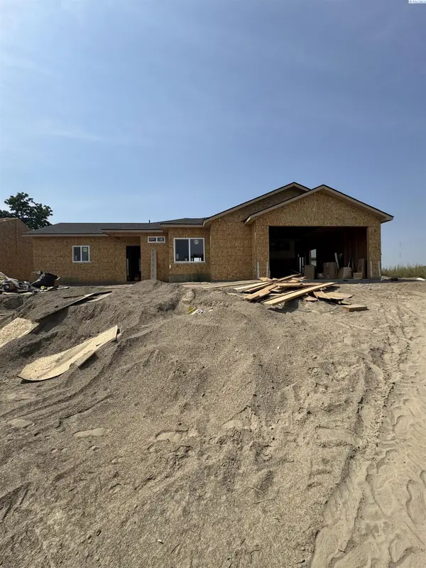 405 Victoria St, Sunnyside, WA 98944