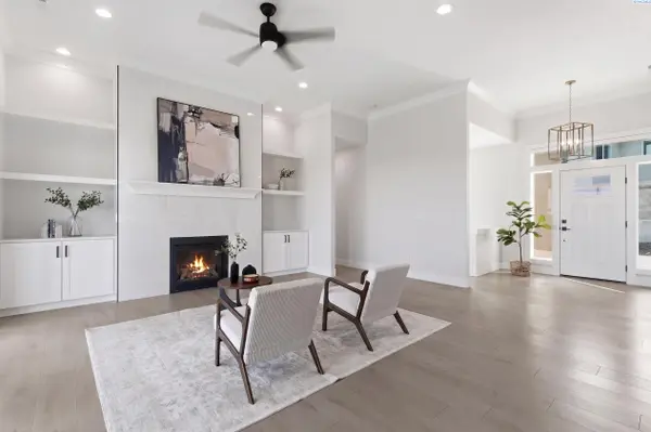 3603 Orchard St, West Richland, WA 99353