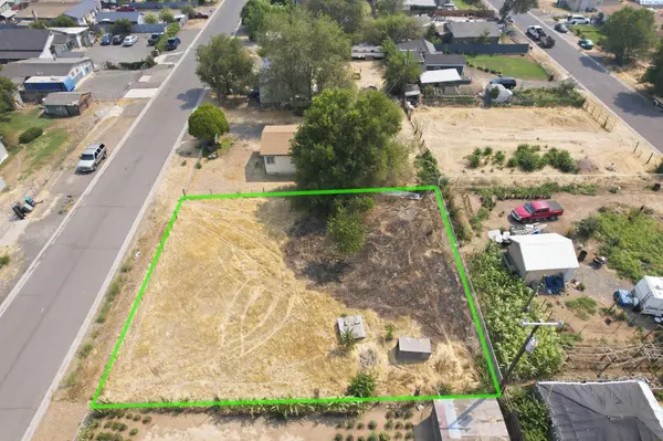 NKA N ST, Wapato, WA 98951