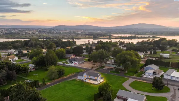 2611 N Road 96, Pasco, WA 99301