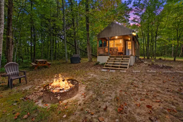 625 Meadows Ln, Sparta, TN 38583