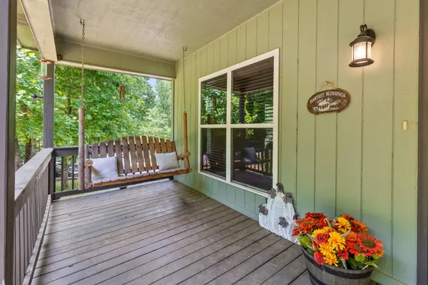 372 Hiwassee Dr, Decatur, TN 37322