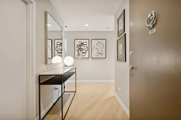 510 W Erie ST #1201, Chicago, IL 60654