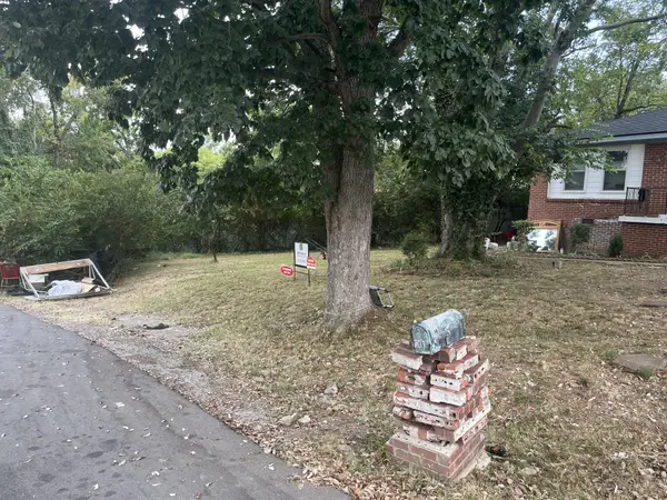 701 Yowell Ave, Madison, TN 37115
