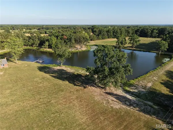 186 S Hwy 19, New Florence, MO 63363
