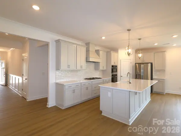 7120 Helmans DR, Huntersville, NC 28078
