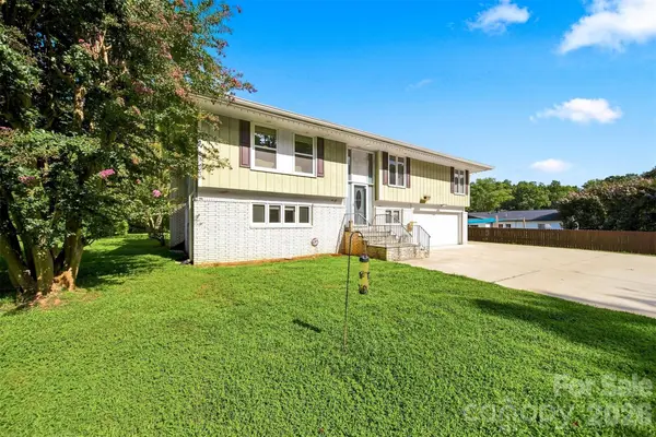 706 Springdale RD, Statesville, NC 28677