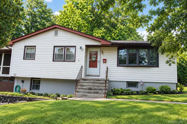 1 Timberly DR, Goshen, NY 10924