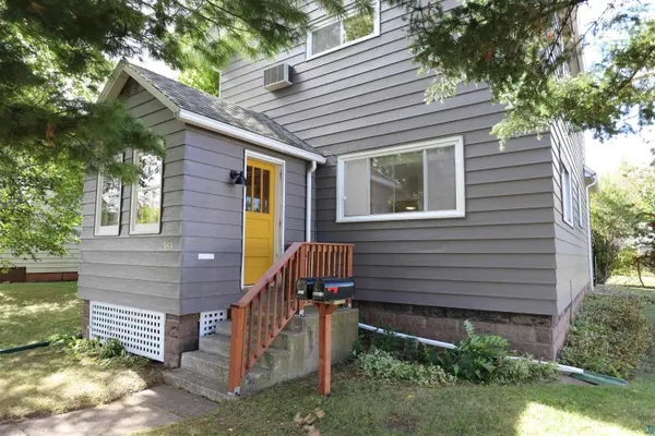303 7th Ave E, Ashland, WI 54806