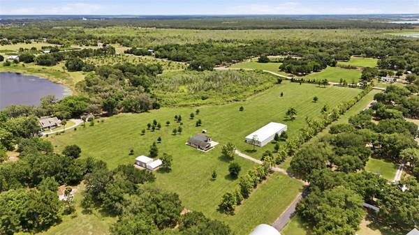 14433 LAKE YALE RD, Umatilla, FL 32784