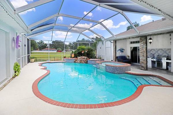 39117 9TH AVE, Zephyrhills, FL 33542