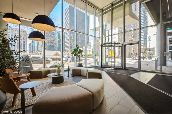 235 W Van Buren AVE #3913, Chicago, IL 60607