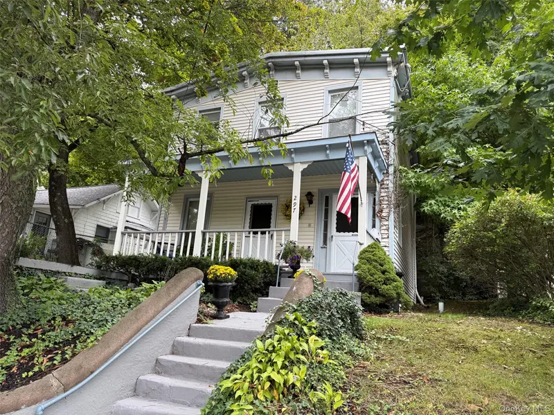 297 Main ST #2, Northport, NY 11768