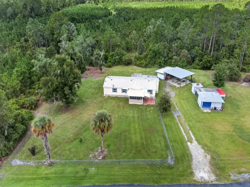 18748 NE 148TH TERRACE RD, Fort Mc Coy, FL 32134