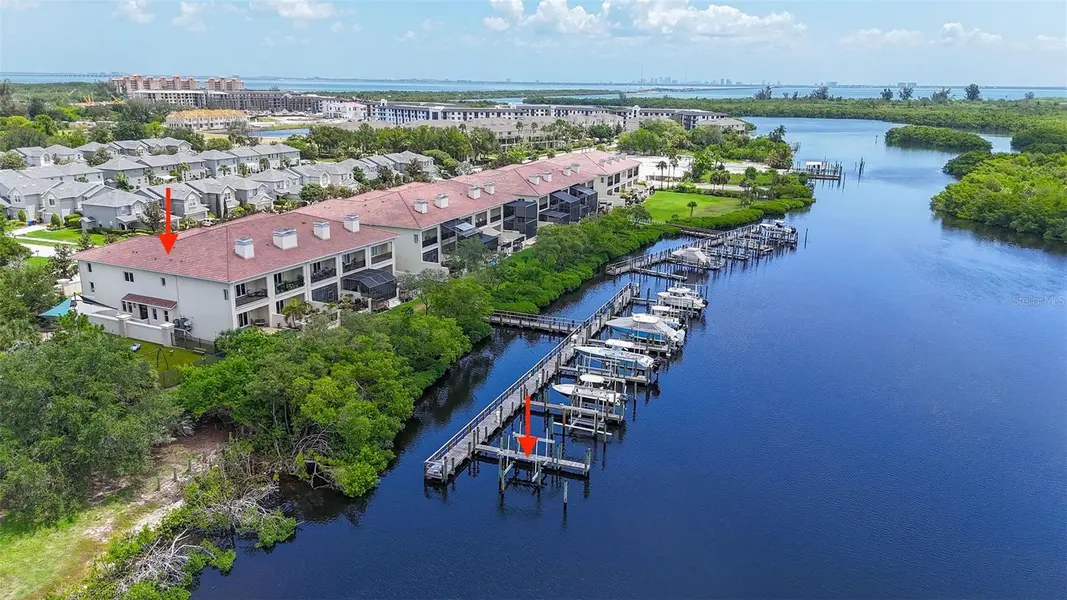 1008 PASEO DEL RIO NE, St Petersburg, FL 33702