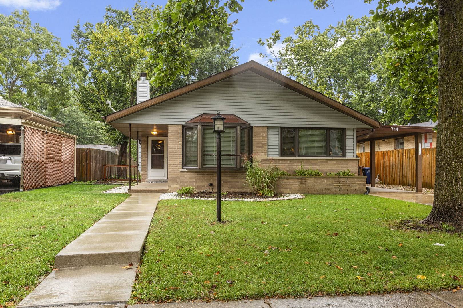 714 Jonquil TER, Deerfield, IL 60015