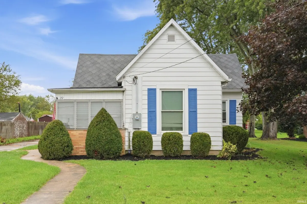 232 N 5th ST, Parker City, IN 47368