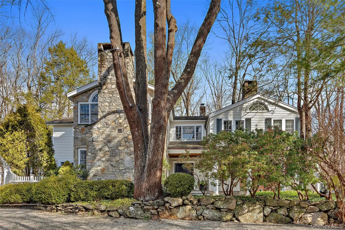 72 Old Mill River RD, Pound Ridge, NY 10576