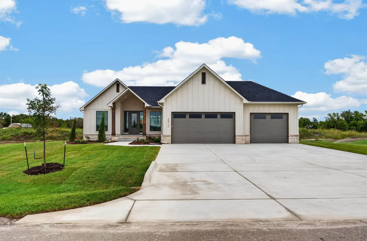 2812 E Kay St, Derby, KS 67037