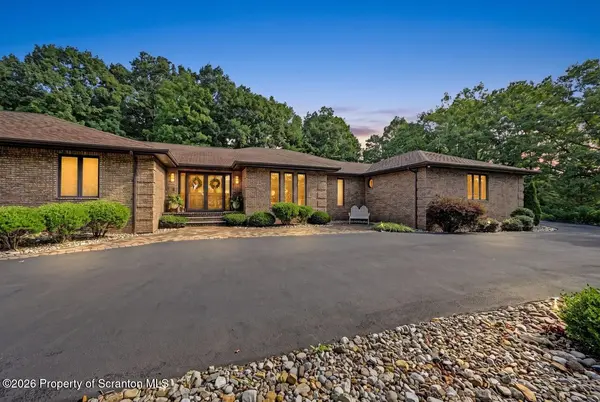 106 Maria BLVD, Archbald, PA 18403