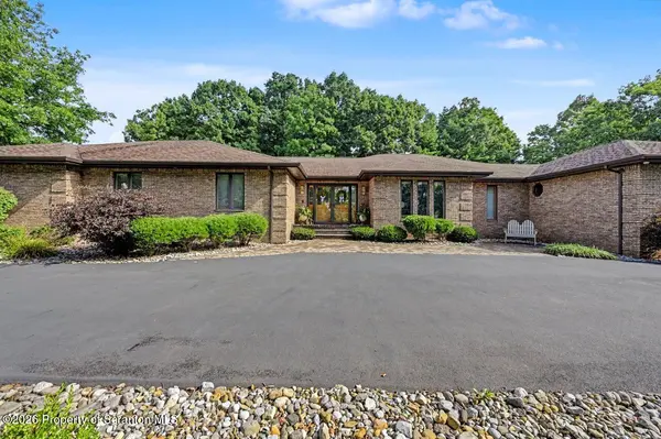 106 Maria BLVD, Archbald, PA 18403